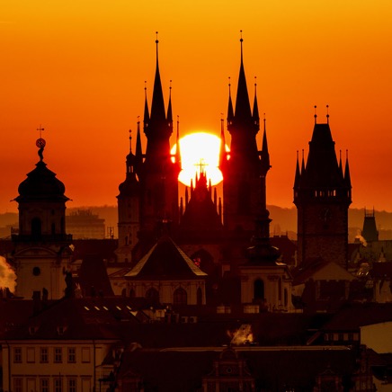 V2B_sunrise-tyn-prague-czechrepublic.jpg